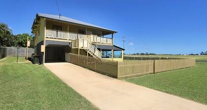 BILLY'S Beach House, Elliott Heads