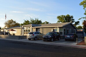 Property entrance - The Bear's Den B&B (Page)