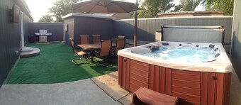 The Bear's Den B&B