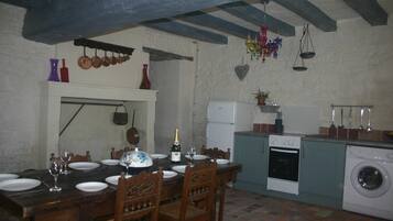 Réfrigérateur, micro-ondes, four, lave-vaisselle