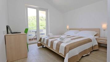 2 bedrooms, free WiFi, bed sheets