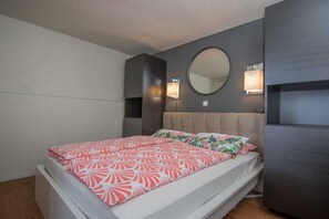 2 bedrooms, free WiFi, bed sheets