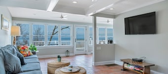 Ved havet!! North Fork Escape