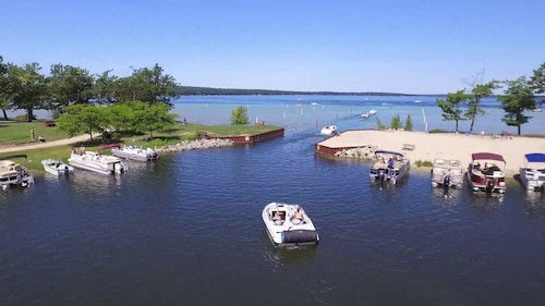 Northern Michigan Winter Wonderland At The Blue Chalet Higgins & Houghton Lakes