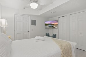 1 habitación, tabla de planchar con plancha, wifi gratis y ropa de cama