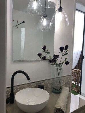 Handdoeken, zeep, shampoo, toiletpapier