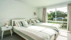 3 slaapkamers, een strijkplank/strijkijzer, wifi