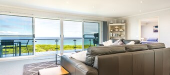 6/18 Surf Circle, Tura Beach