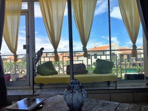 Interior - elegant apartment 200 meters from the sea (Saint-Cyprien)