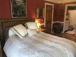 3 makuuhuonetta, silitysrauta/-lauta, Wi-Fi, vuodevaatteet