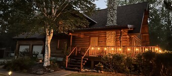 A cozy log house in the Bitterroot Valley