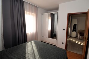 4 Schlafzimmer, Bügeleisen/Bügelbrett, kostenloses WLAN, Bettwäsche