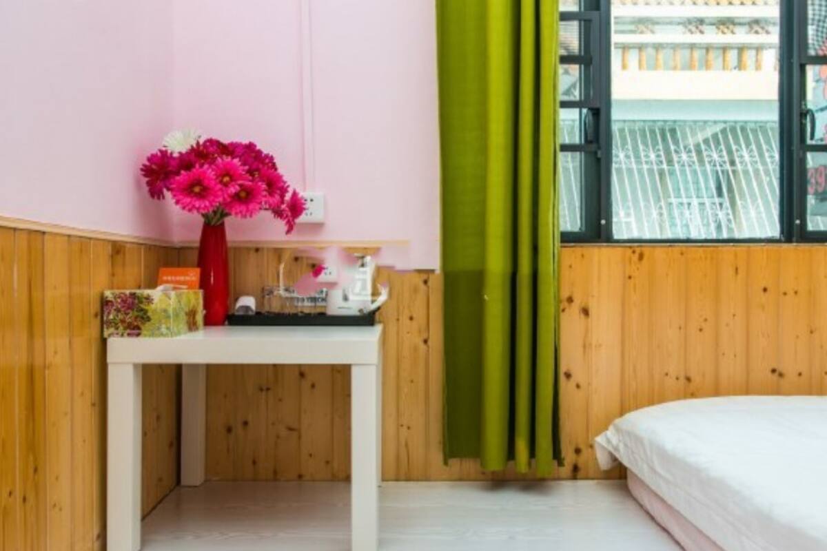 Desk, blackout curtains, free WiFi