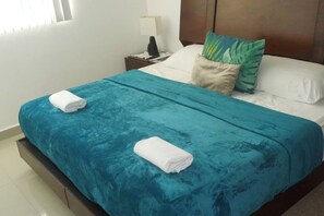 2 quartos, ferros/tábuas de passar roupa, Wi-Fi, roupa de cama