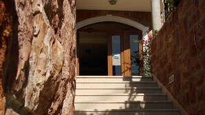 Unclassified image, 2 of 21, button - Levantin Inn 1-3 Room N3 Sea Side (Sveti Stefan)