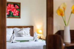 1 bedroom, desk, soundproofing, free WiFi - D'Artha Cottage (Penida Island)