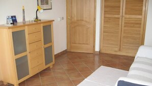 Interior - Levantin Inn 1-2 2 Suite Sea View N14 (Budva Municipality)