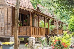 Garden view - Jukung Cottage (Penida Island)