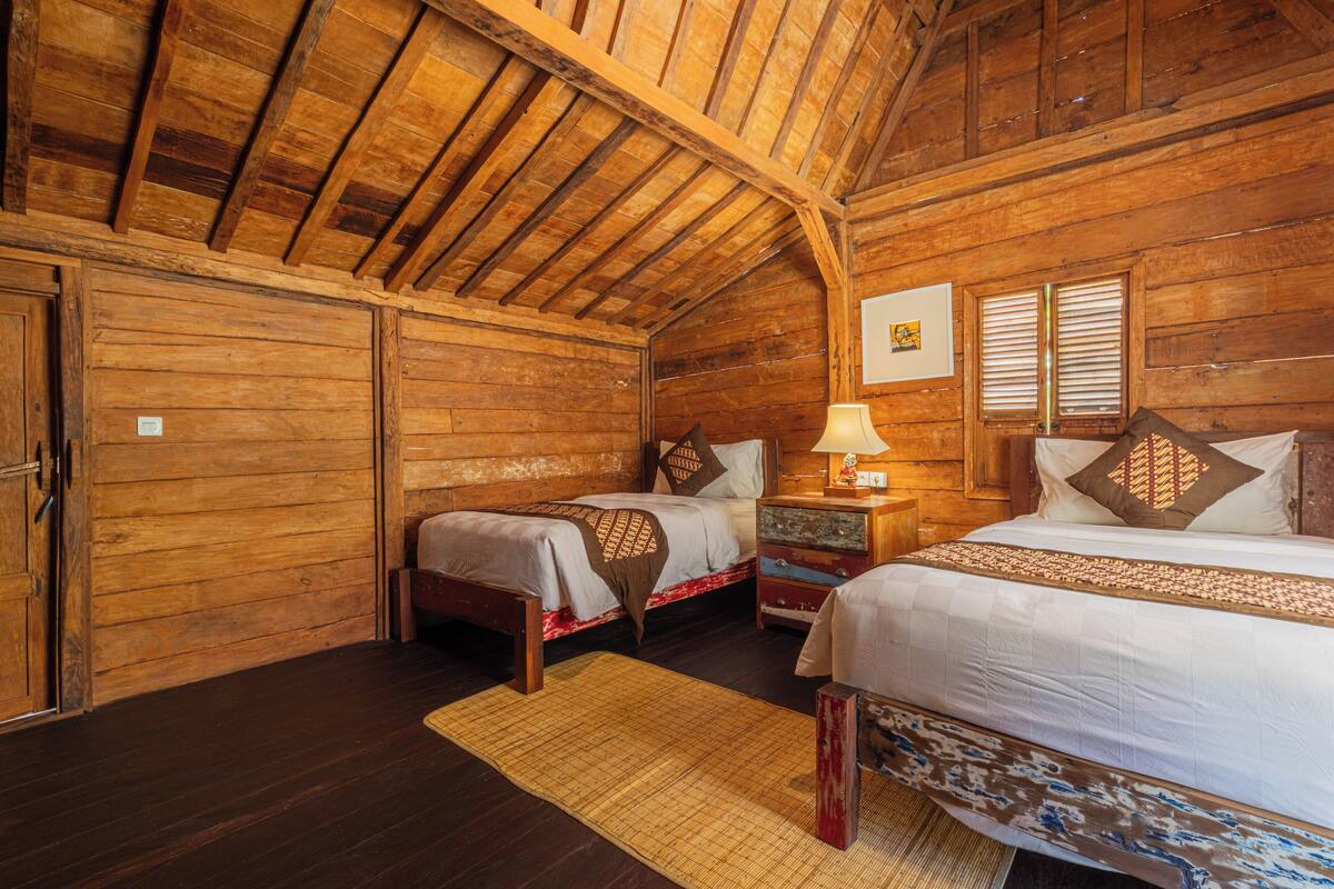 Bungalow, Garden View | 1 bedroom, minibar, in-room safe, desk