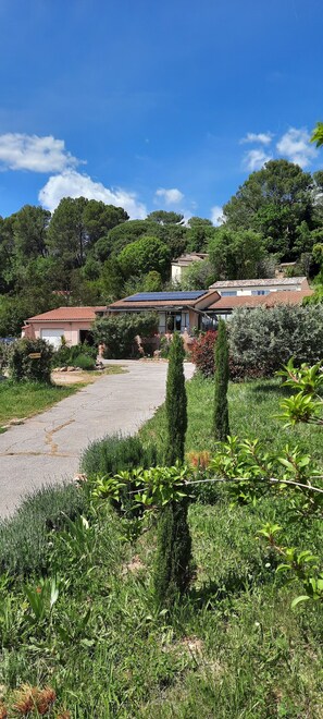 ทางเข้าที่พัก