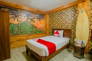 Family Suite - OYO 867 Bettah Coba Homestay (Cikakak)