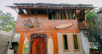 OYO 867 Bettah Coba Homestay