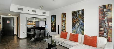 Apartment, 1 Schlafzimmer | Wohnbereich | Flachbildfernseher