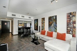 Living area - Al Majara 5 by Deluxe Holiday Homes (Dubai)