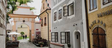 Entrada al alojamiento