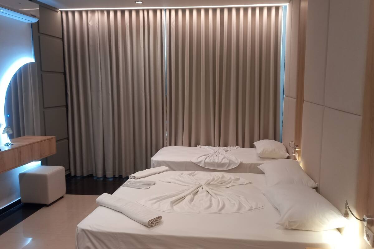 Schreibtisch, schallisolierte Zimmer, kostenloses WLAN, Bettwäsche