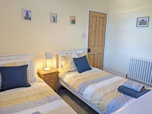 2 bedrooms, free WiFi, bed sheets