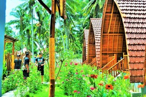 Garden view - The Peace Arta Bungalow (Penida Island)