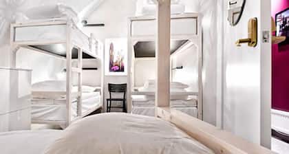 Ramilton Old Town Hostel