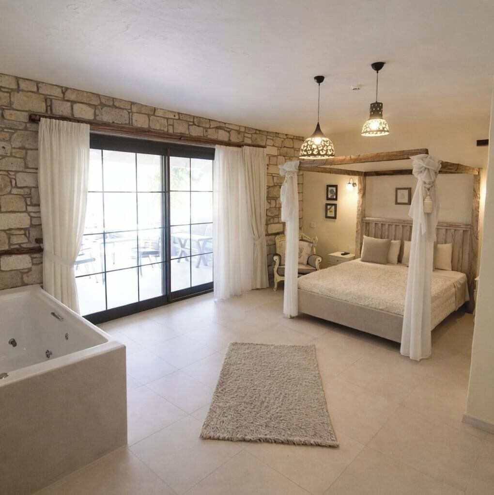 Double Room with Spa Bath