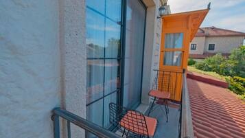 Family Room | Living area | Smart TV