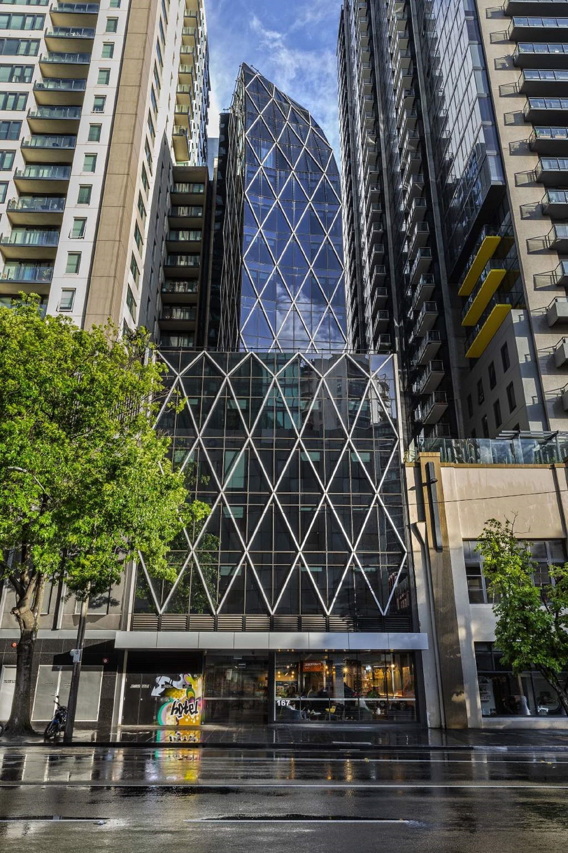 واجهة المنشأة