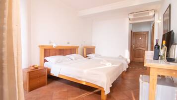 1 bedroom, iron/ironing board, Internet, bed sheets