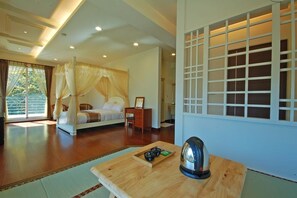 Superior Double Room, 1 Double Bed (201) | Desk, blackout drapes, rollaway beds, free WiFi - Ti Siang B&B (Ren'ai)