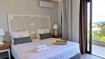Superior Double Room, Terrace, Partial Sea View | Premium bedding, memory foam beds, in-room safe, blackout drapes