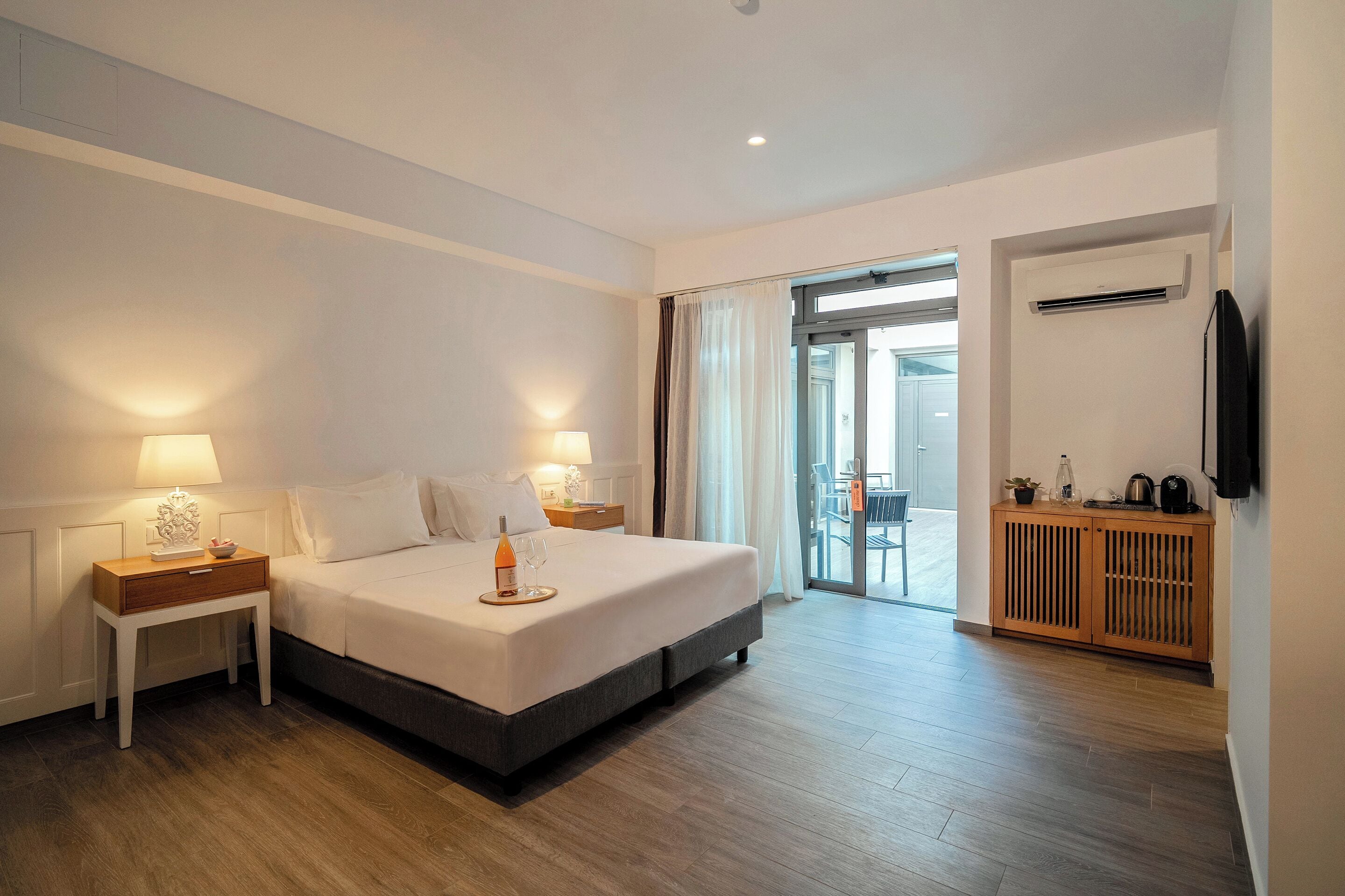 Basic Double Room | Terrace/patio