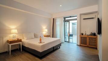 Basic Double Room | Terrace/patio