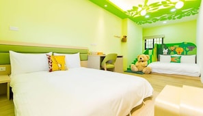 Forest zoo Room | Individually decorated, individually furnished, desk, blackout curtains - Playful paradise (Dongshan)