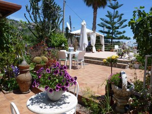 Habitación doble (Kenzia) | Terraza o patio