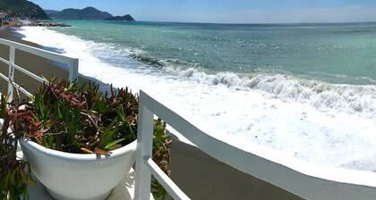 Appartement à 100 mètres des plages et proche du centre