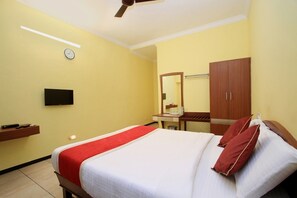 Desk, rollaway beds, free WiFi, bed sheets