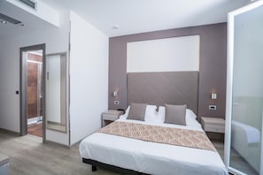 1 bedroom, premium bedding, memory foam beds, minibar