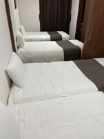 Apartamento básico, vista para a cidade | 2 quartos, frigobar, escrivaninha, espaço de trabalho para notebook