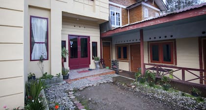 OYO 581 Serdika Pavilion