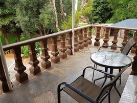 Family Room, Balcony | Terrace/patio