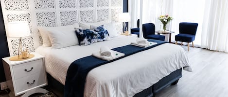 1 bedroom, in-room safe, individually decorated, individually furnished
